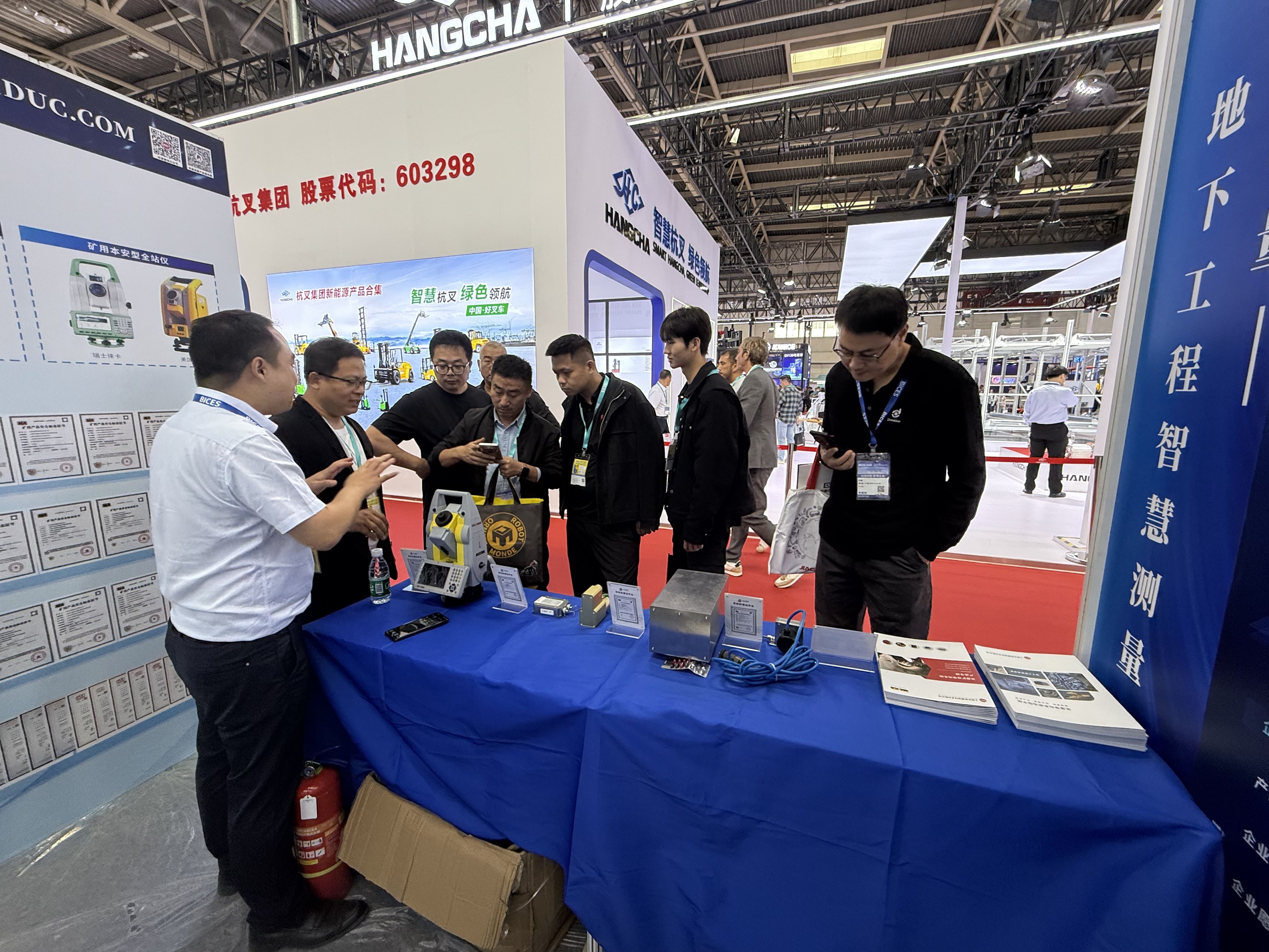 e437e767c4641c1b9b708e9f7bdaf1d0